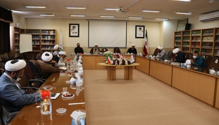 برنامه های پژوهشی مجازی حوزه اصفهان بررسی شد